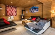 Chalets-Lacuzon-Snow-Dream-Cosy-lounge-with-stove