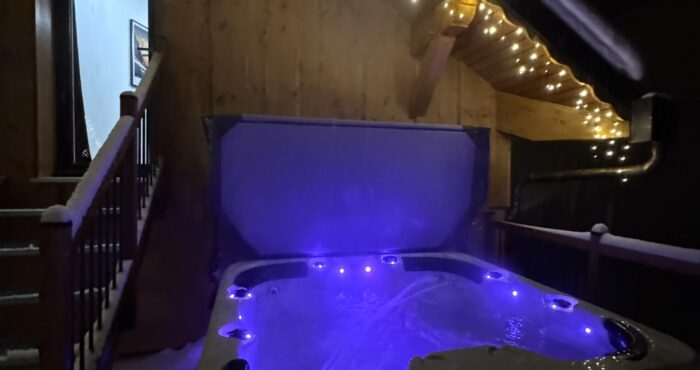 Outdoor hot tub
