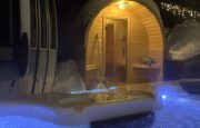 Sauna and hot tub