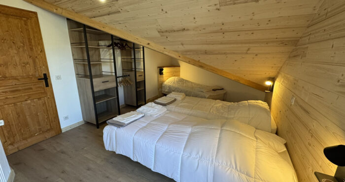 Triple room