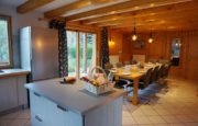 Chalets-Lacuzon Snow Valley la cuisine ouverte